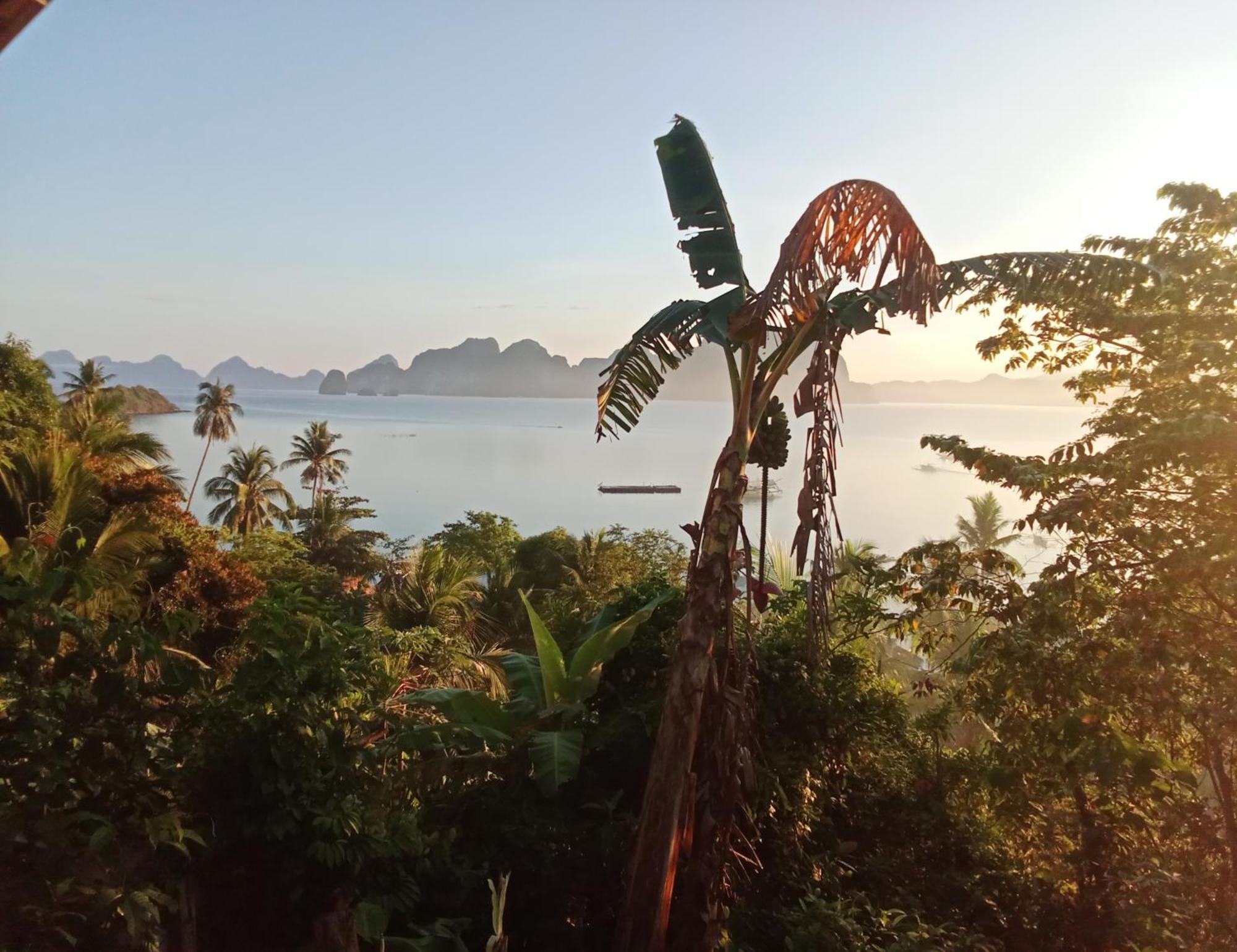 El Nido Bayview Apartment Room photo